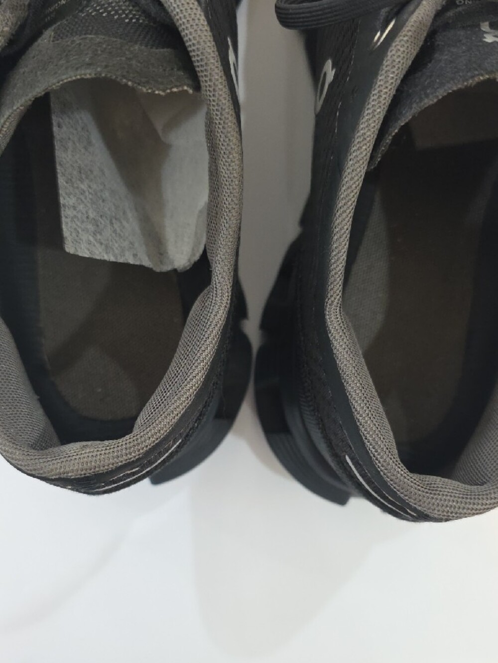 On Running Cloud X Women's Black Athletic Running Shoes Size 9 - Picture 9 of 10